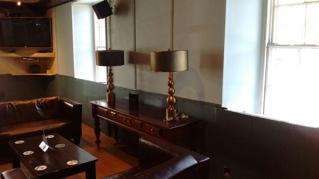 Huntly Arms Hotel Aboyne Bagian luar foto
